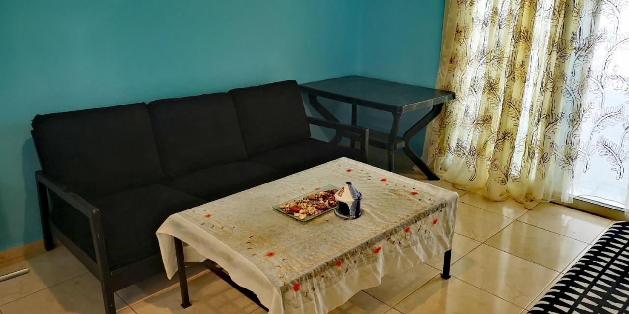 Apartment Oazis Ofrínion المظهر الخارجي الصورة
