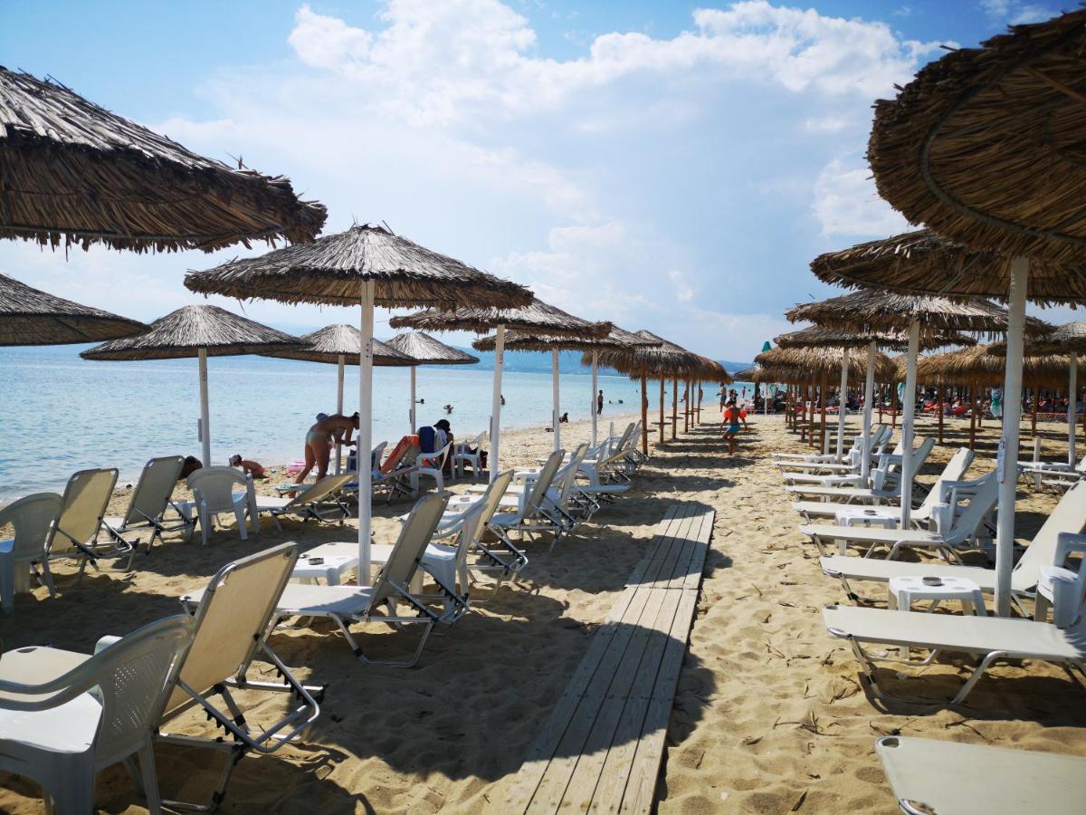 Apartment Oazis Ofrínion المظهر الخارجي الصورة